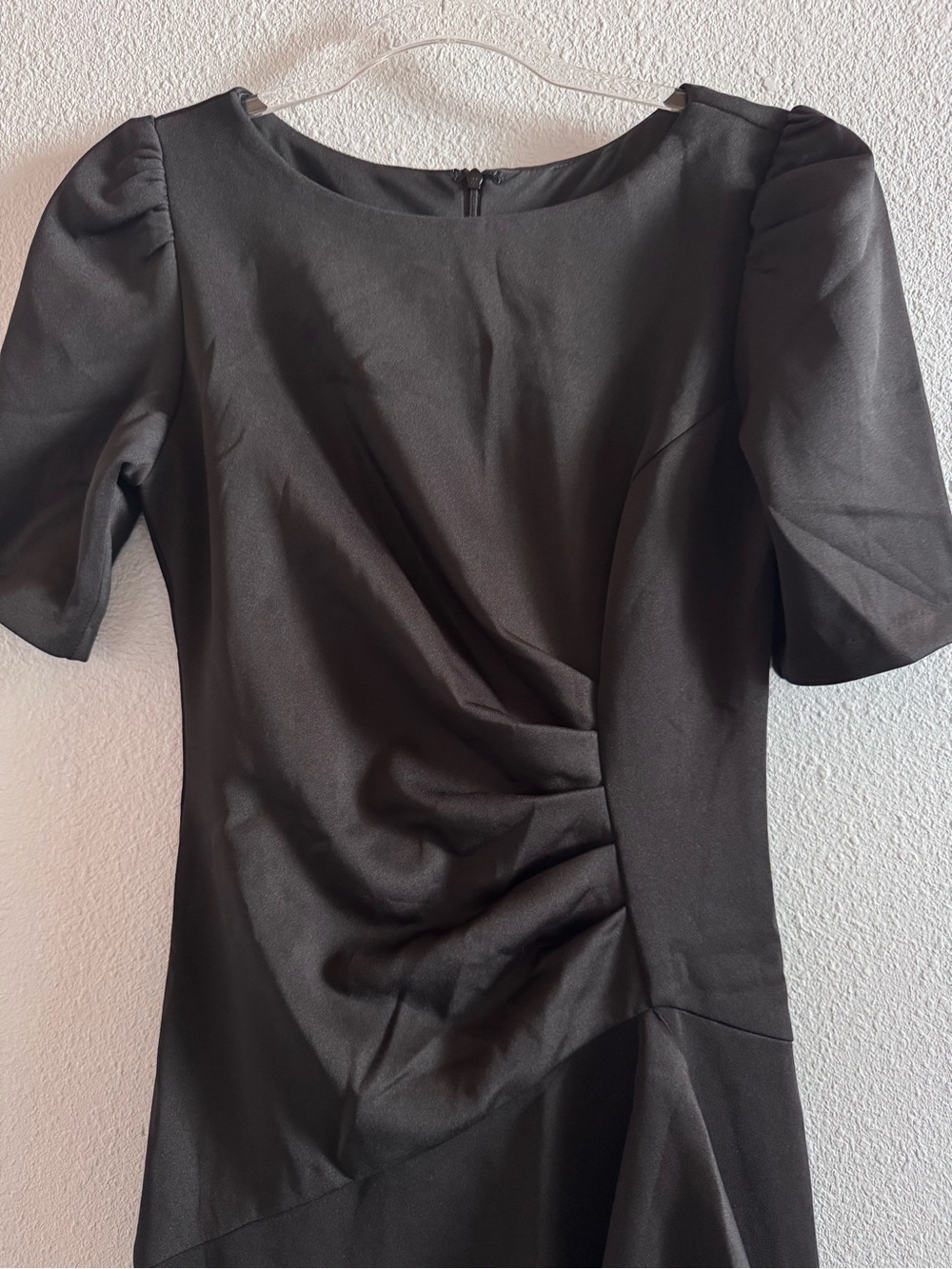Xscape Ruffle Puff Sleeve Gown Elegant Black with Draped Detail Sz: 4 - Picture 4 of 9